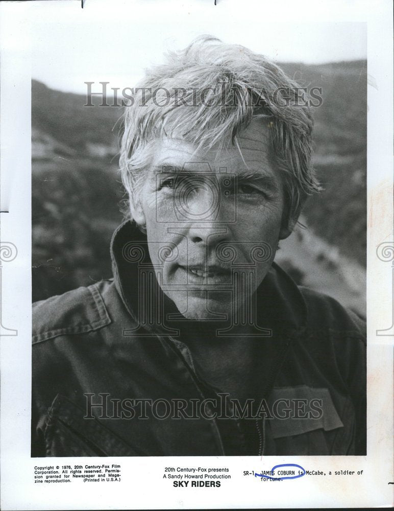 1976, James Coburn Film TV Actor Chicago - RRV78467 - Historic Images