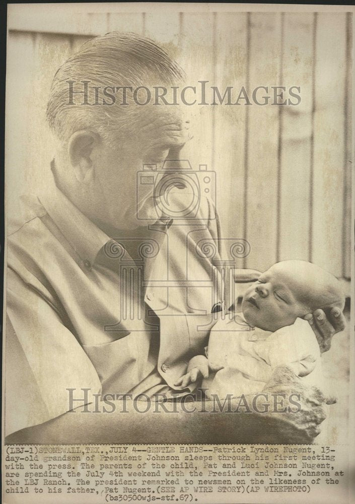 1967 Press Photo President Johnson Patrick Nugent - Historic Images