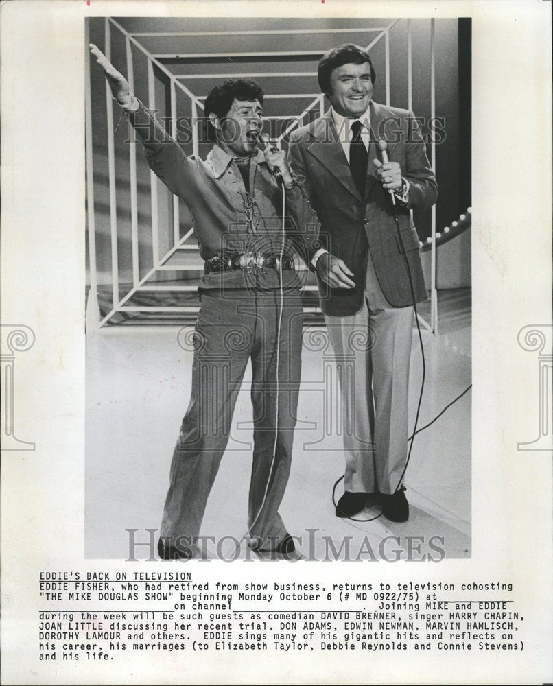 1975, Crooner Eddle Fisher Mike Dogglas Show - RRV79017 - Historic Images