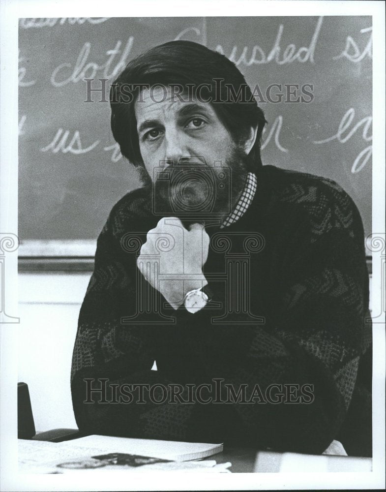 1987, Peter Coyote - RRV79289 - Historic Images