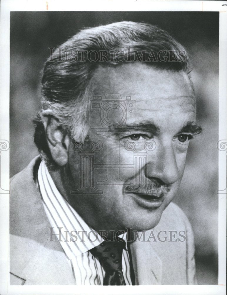 1976 Walter Cronkite Anchorman Host CBS  - Historic Images