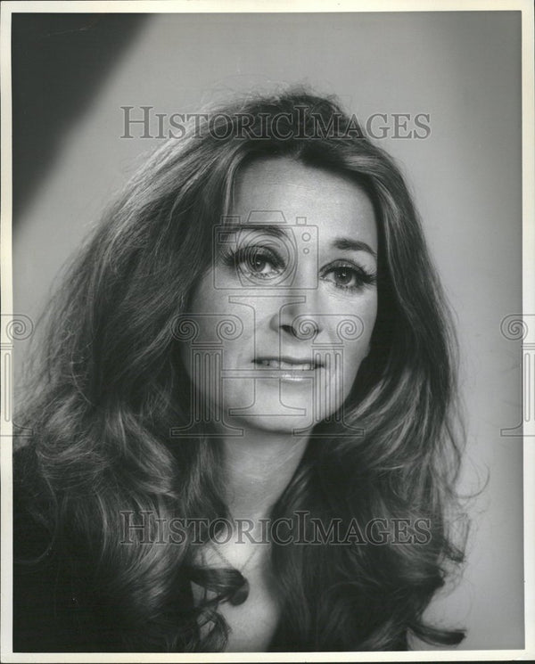 1975 Marion Busia - Historic Images