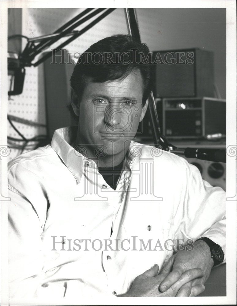 1990, American Actor Robert Hays - RRV79975 - Historic Images