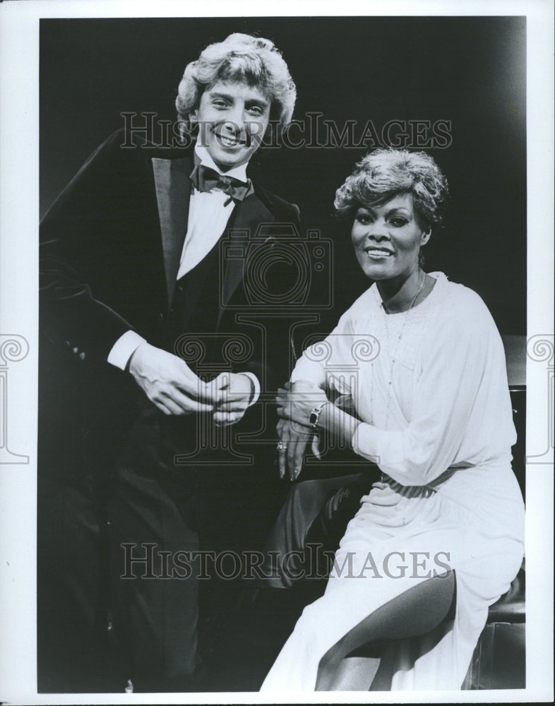 1980, Barry Manilow Dionne Warwicks - RRV80131 - Historic Images