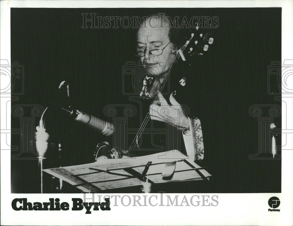 1974, Charlie Byrd - RRV80575 - Historic Images