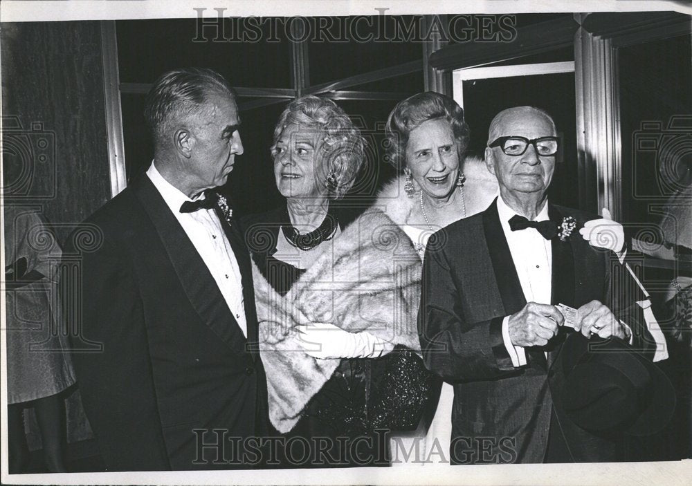 1967, Harry Huffman & Gen O.K. Niess - RRV80601 - Historic Images