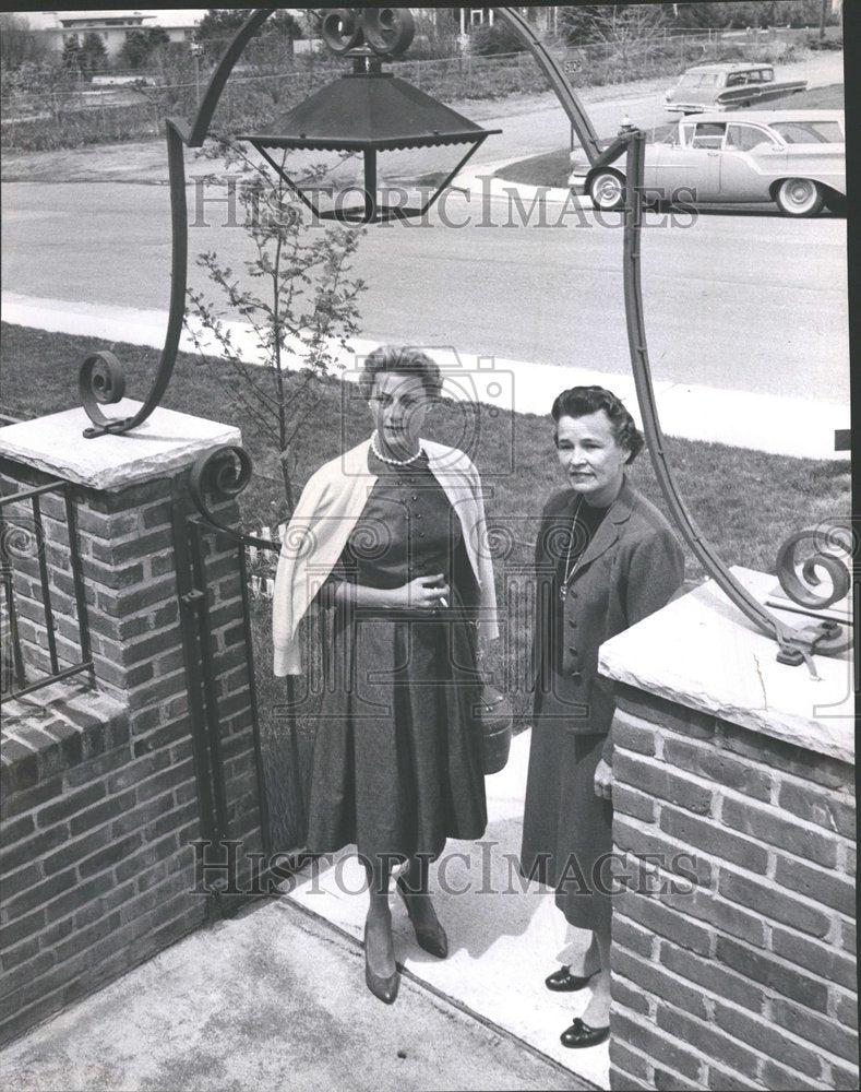 1959 Mrs. Thomas Knowles Mrs. Stanley Johns-Historic Images