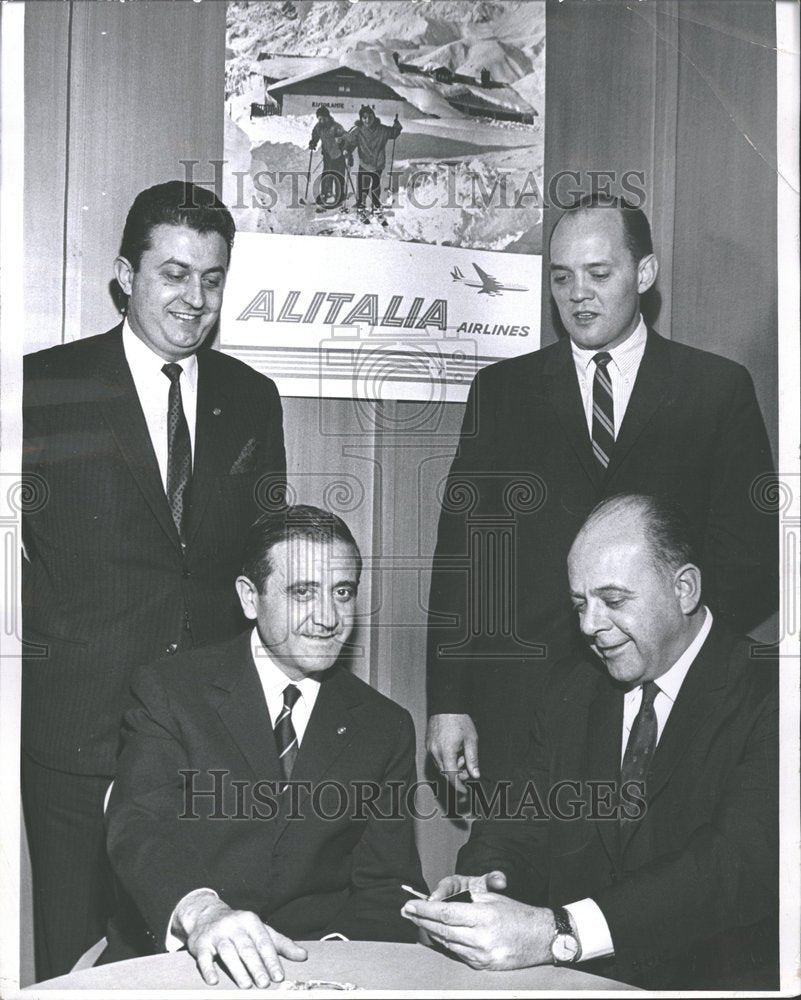 1964 Press Photo Filippo Leccese and Officials - RRV86675 - Historic Images