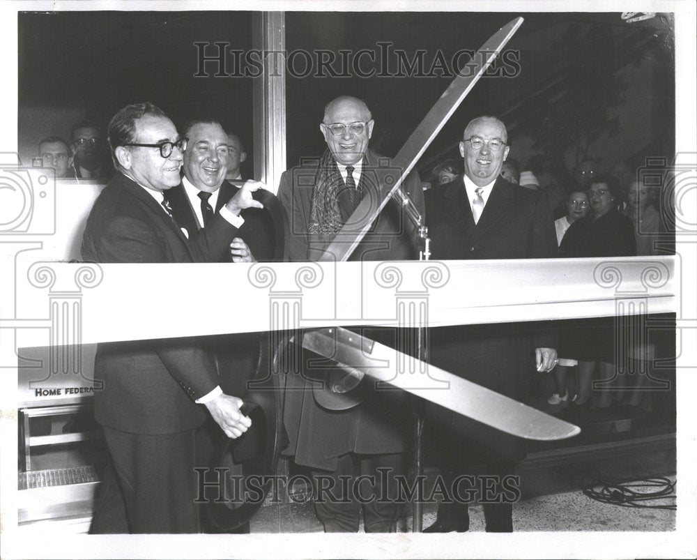 1962 Press Photo Daley Preisler opening Savings &amp; Loan - Historic Images