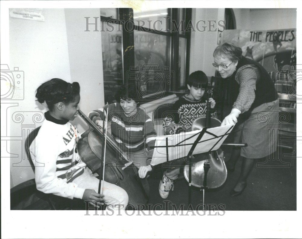 1992 Press Photo Rita Simo People&#39;s Music School Cello - Historic Images