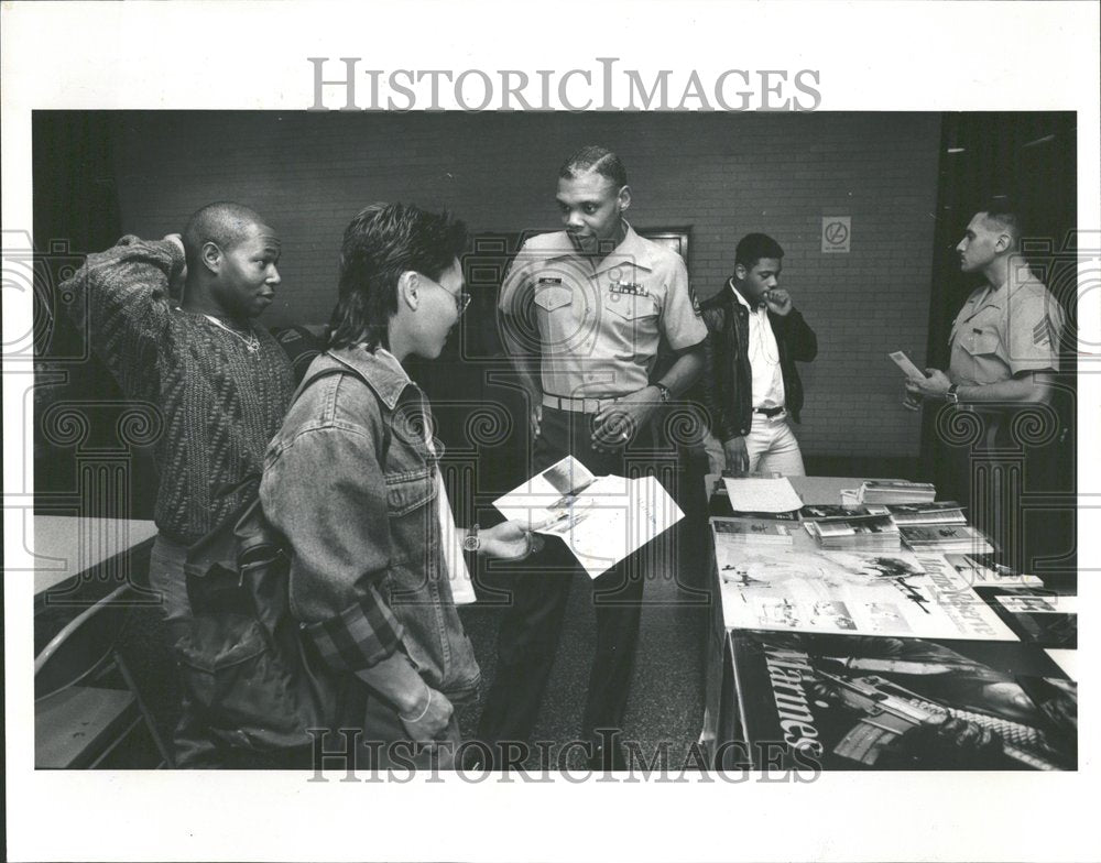 1988, Gunnery Sgt. Ronald Pruitt Job Fair - RRV87507 - Historic Images