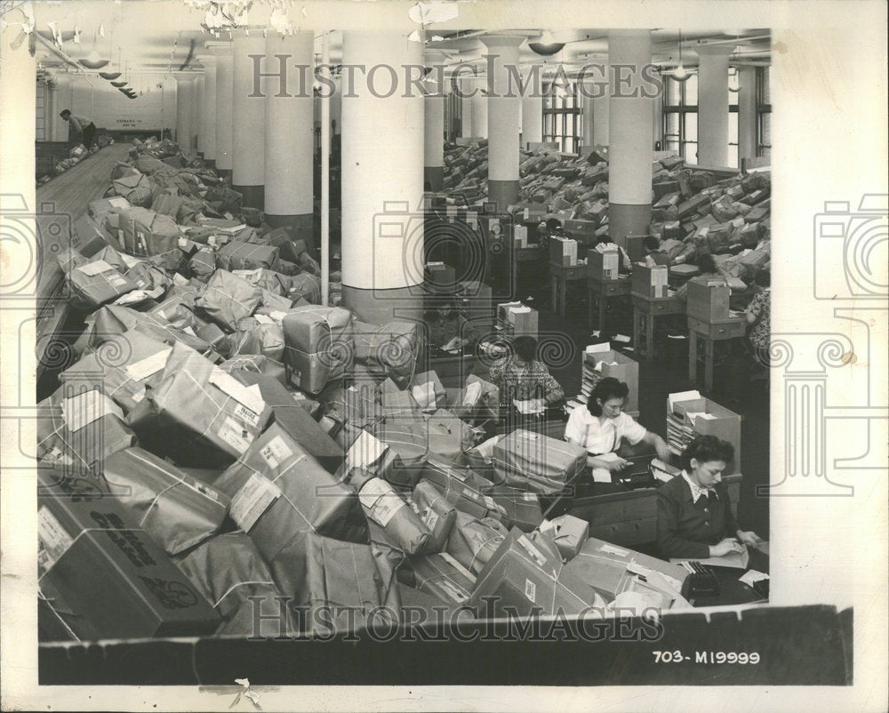 1952, Sears Roebuck and Company Shipping RRV87677 Historic Images