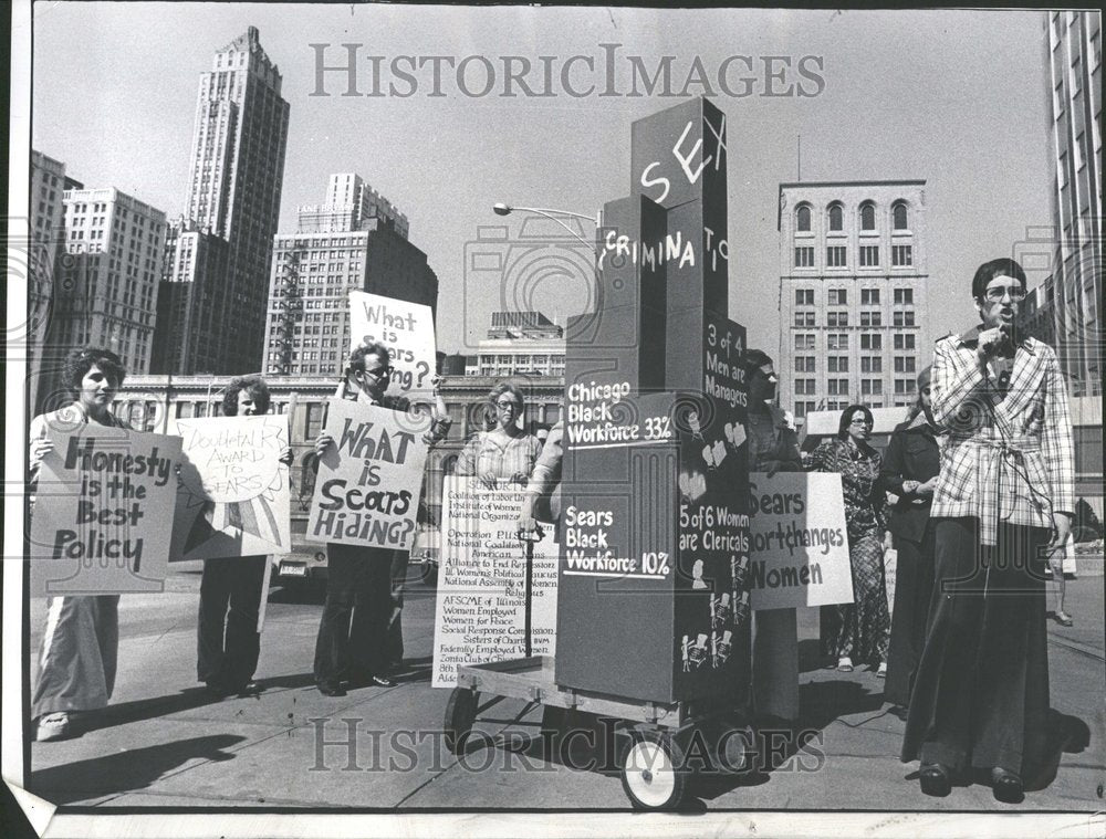 1975 Anne Ladky President Chicago NOW-Historic Images