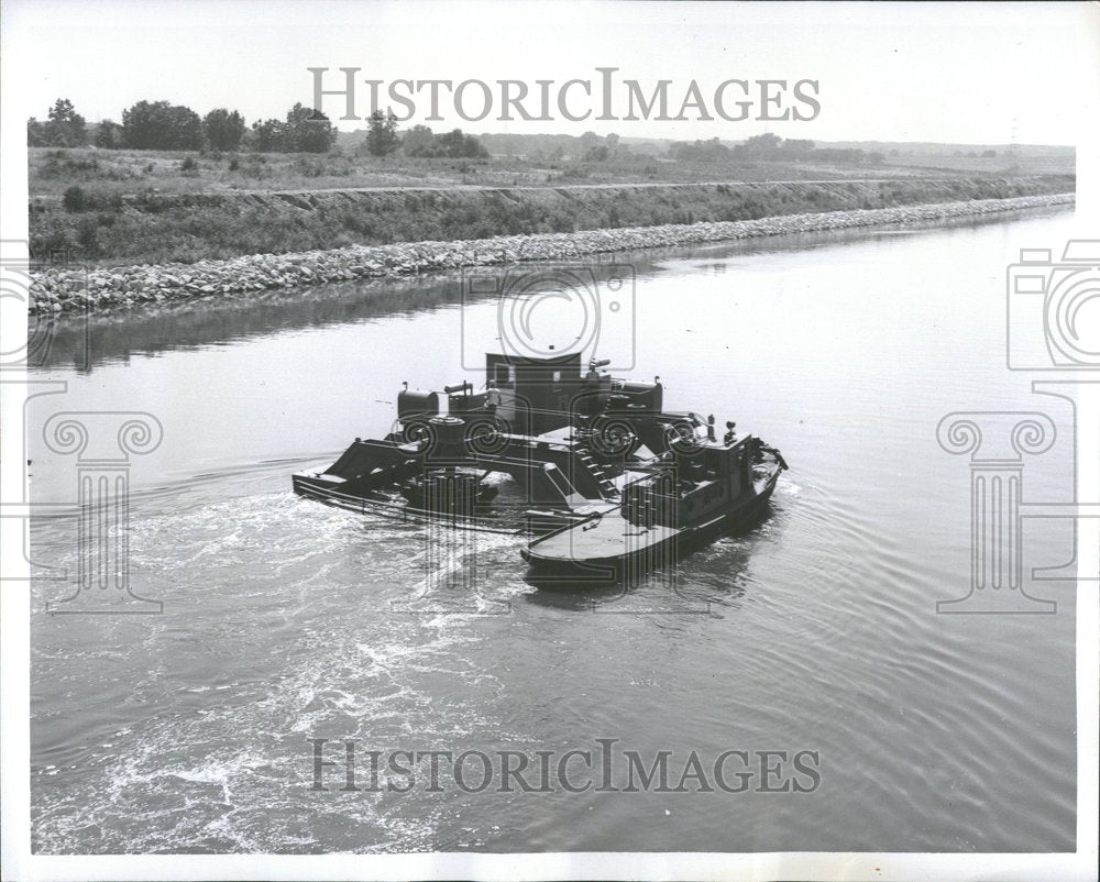 1962, Water Aeration - RRV87771 - Historic Images