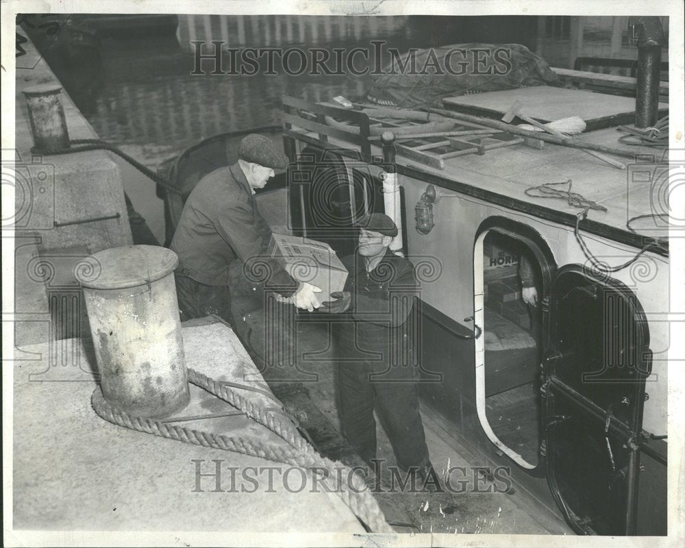 1957, Lenny B tugboat rents for lake journey - RRV87789 - Historic Images