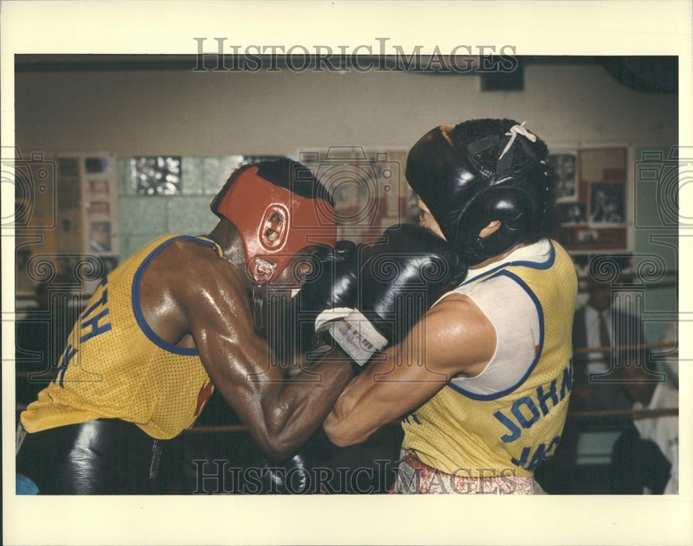 1989 Kronk Gym Boxers Fight Detroit - Historic Images