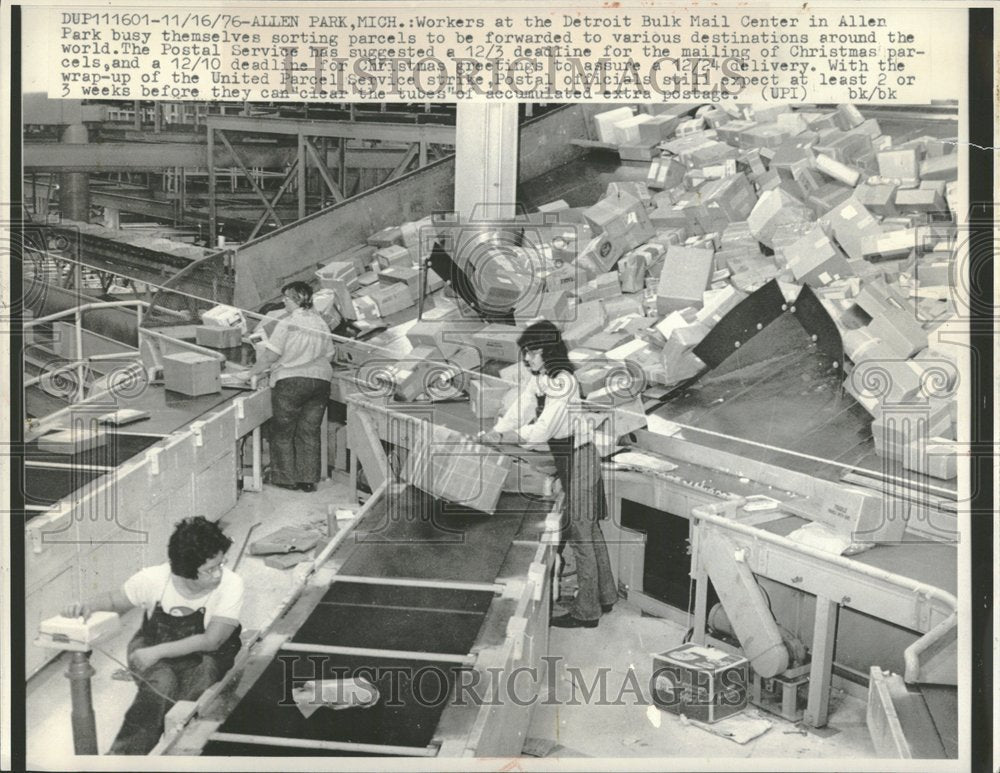 1976 Press Photo Detroit Bulk Mail Center - Historic Images