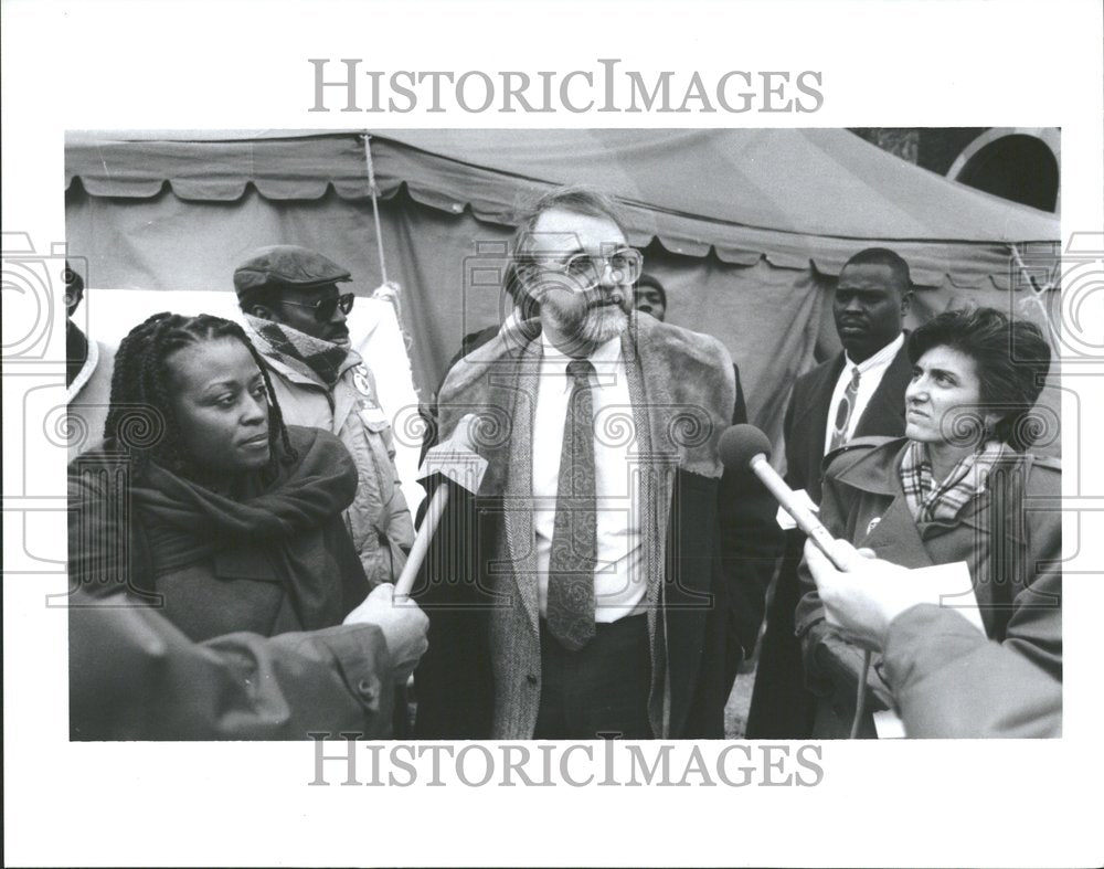 1992 Press Photo Diana Hertsig Edwin Rowe Hurwitz - RRV88613 - Historic Images