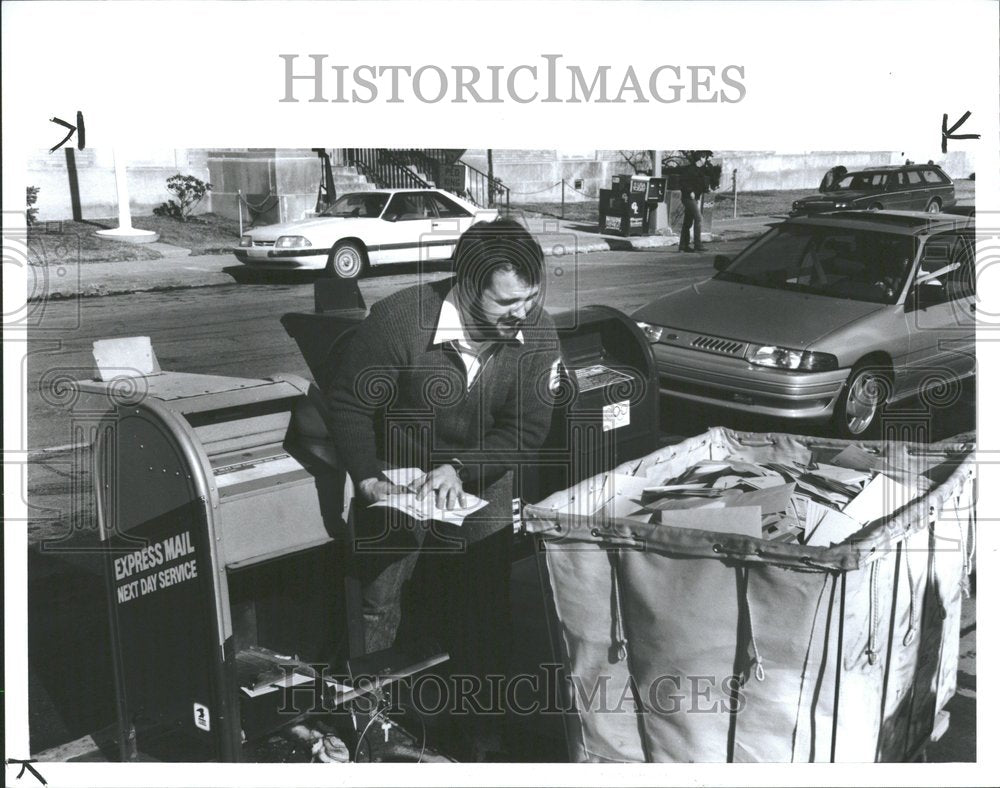 1991, Bill Vanderveer Post Office - RRV88743 - Historic Images