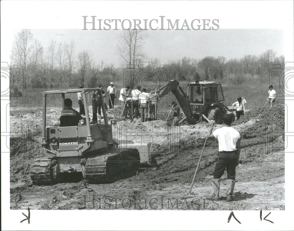 1990, Bulldozer Sewer Project Body Parts - RRV88937 - Historic Images