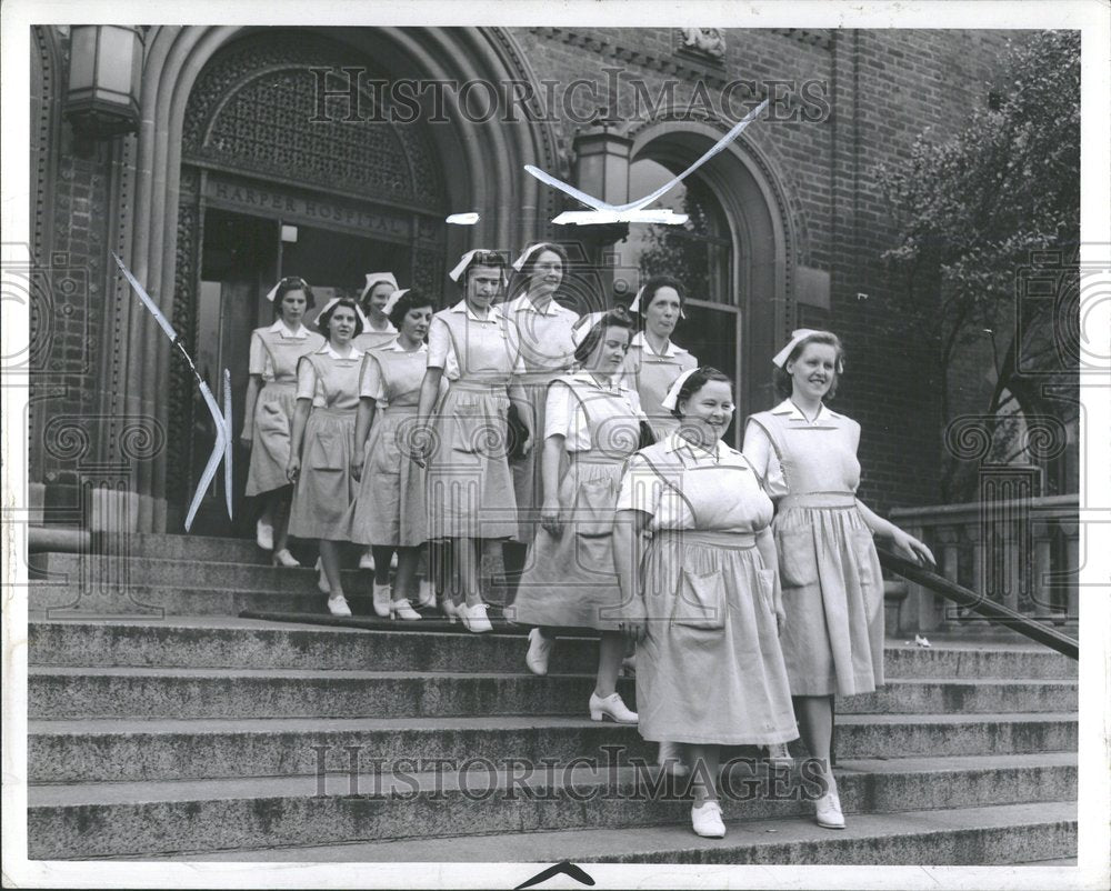 1942 Harper Hospital Nurse School Graduates-Historic Images