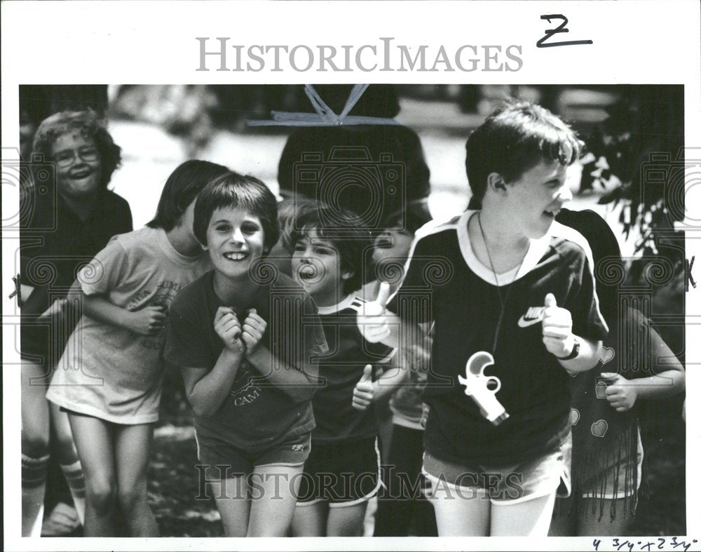 1984 Press Photo YMCA Camp Farming ton Michigan Day - RRV89217 - Historic Images