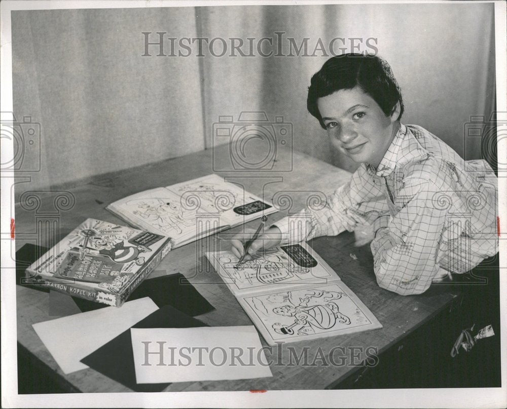1954 Photo Rosalind Moger, Youngest Toy Inventor - RRV89507 - Historic Images