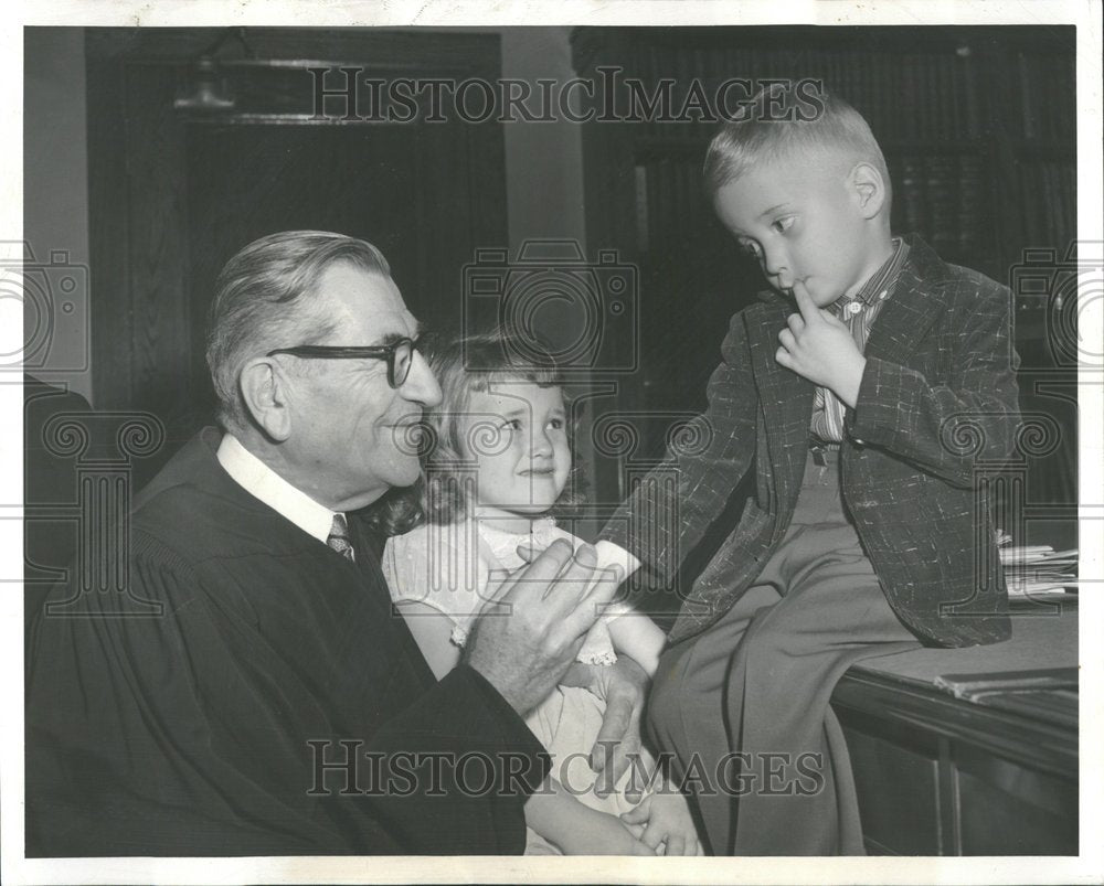 1957 Win Knoch US District Court Judge kids-Historic Images