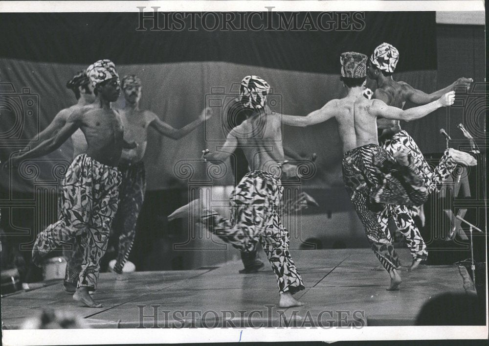 1971, Malcolm X College Afro American Dancer - RRV90137 - Historic Images