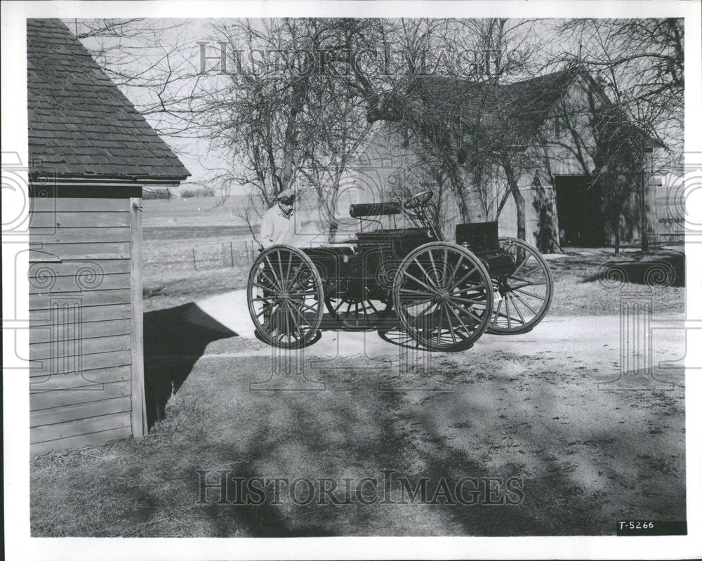 1967 Auto Wagon Truck Market Road Motor - Historic Images