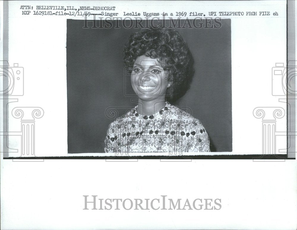 1969, Leslie Uggamo, Singer - RRV90397 - Historic Images