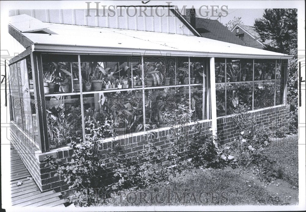 1979 Press Photo Lean Green House Photograph James - Historic Images