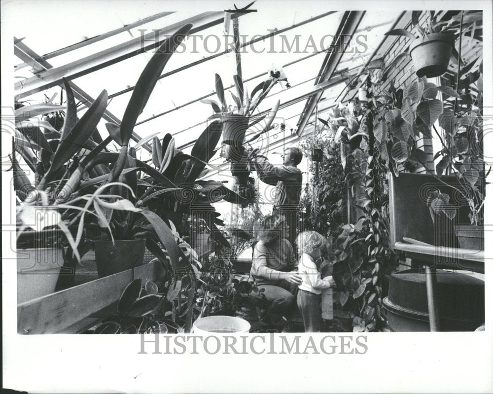 1978 Gary Sandy Williams Greenhouse-Historic Images