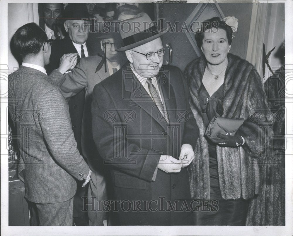 1958, Mayor Louis Muriani Wife - RRV90519 - Historic Images