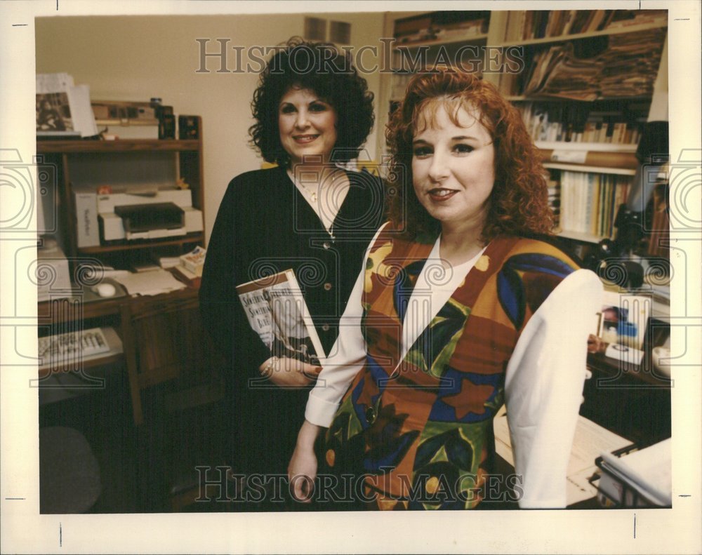 1983, Karen Katz Jan Greenberg authors - RRV90557 - Historic Images