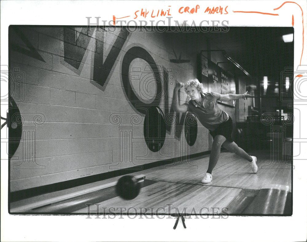 1983, Olympic Bowler Mary Mohacsi - RRV90717 - Historic Images