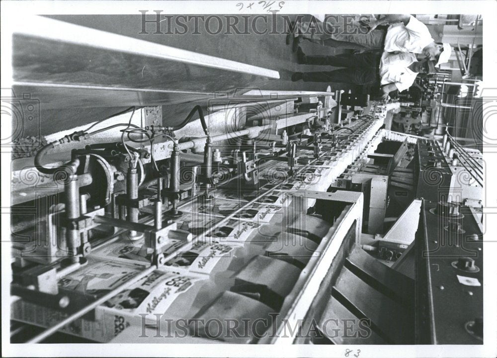 1966, Manufacturing Kellogg&#39;s Cereal - RRV90799 - Historic Images