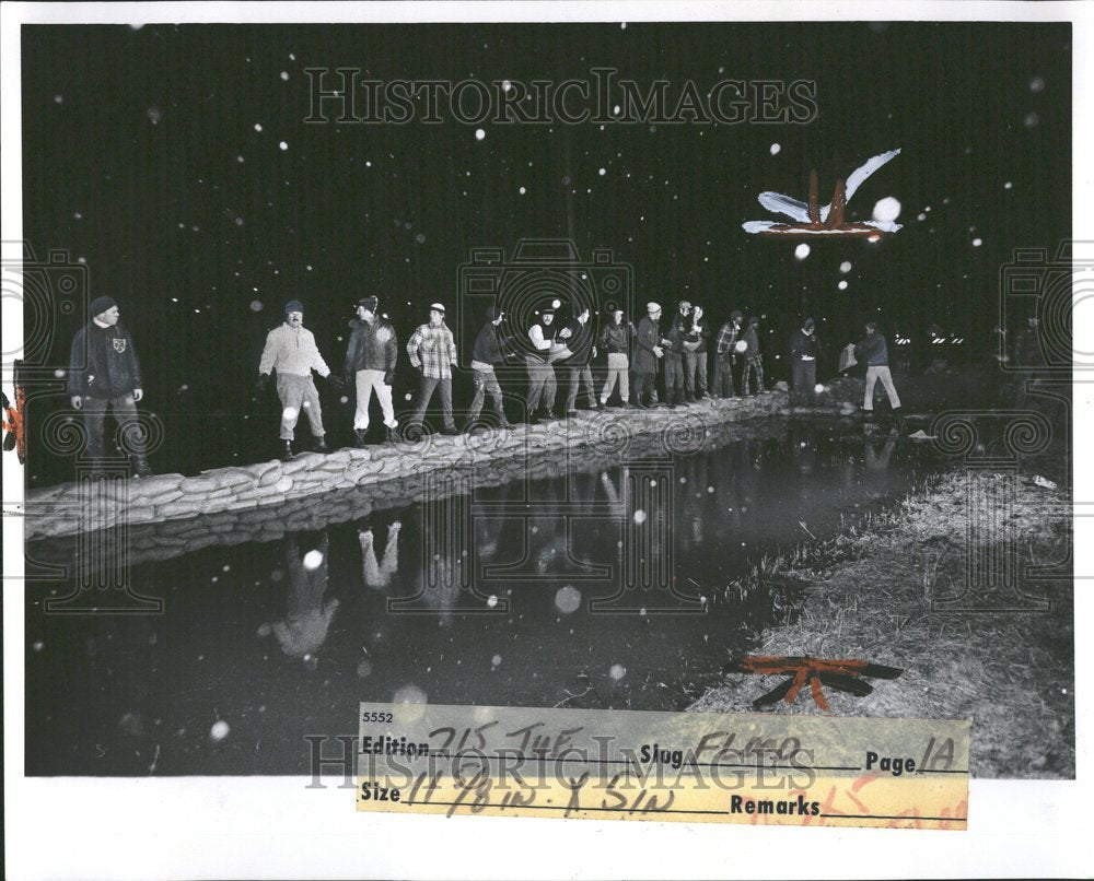 1974 Clinton River Flooding MI - Historic Images