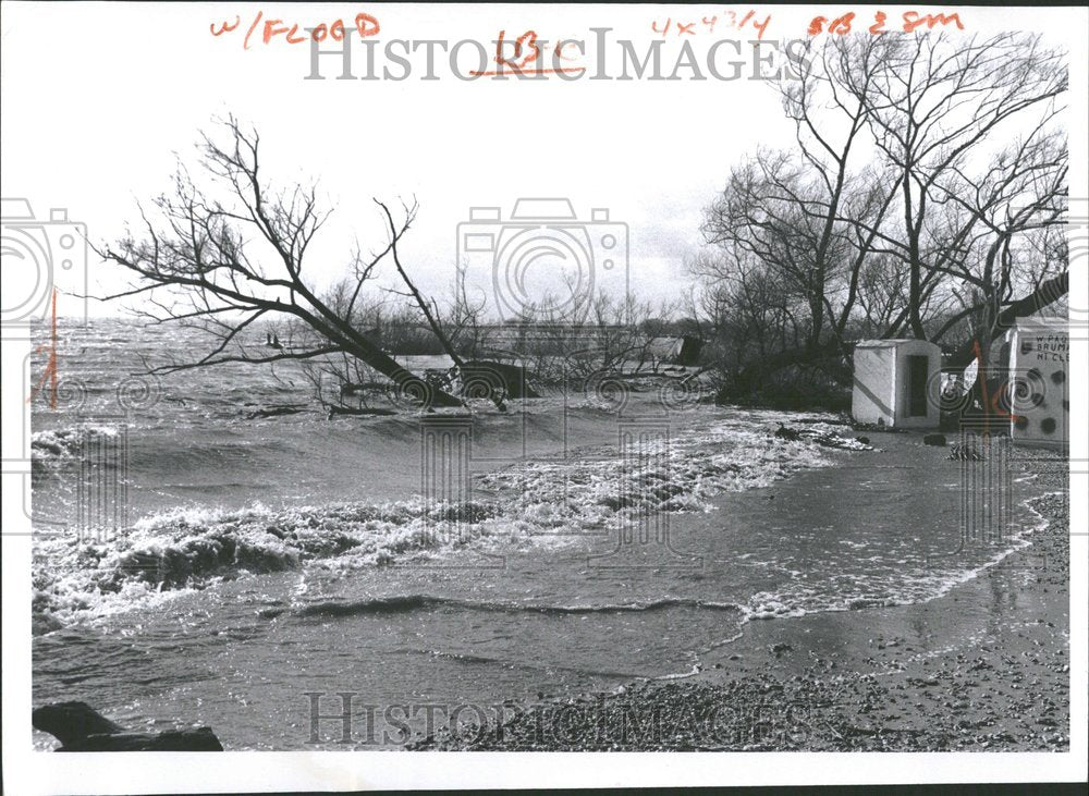 1973, Fair Haven Area lakes Floods great - RRV90951 - Historic Images