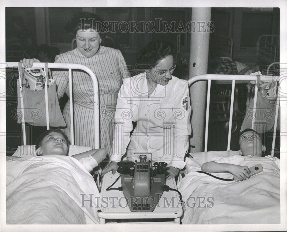 1949, Richard Chadwick John Clara Bernice - RRV91257 - Historic Images