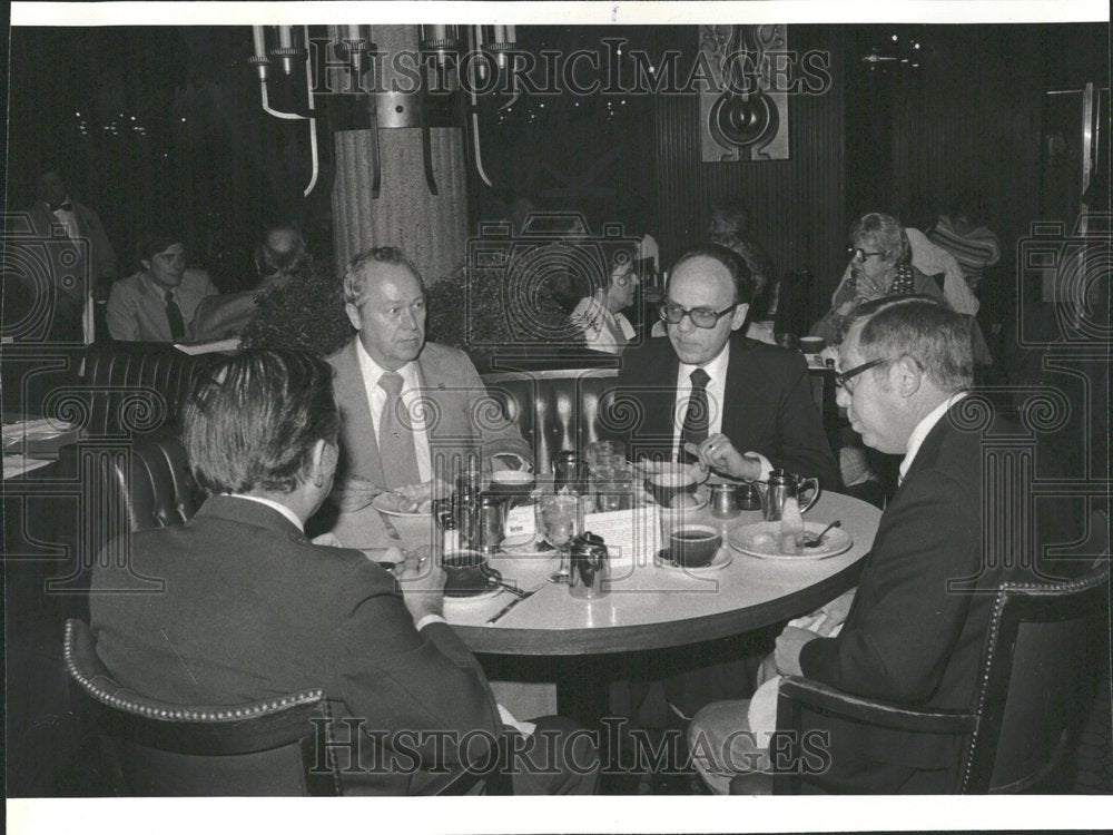 1977 Don Roth Blackhawk Restaurant Owner  - Historic Images