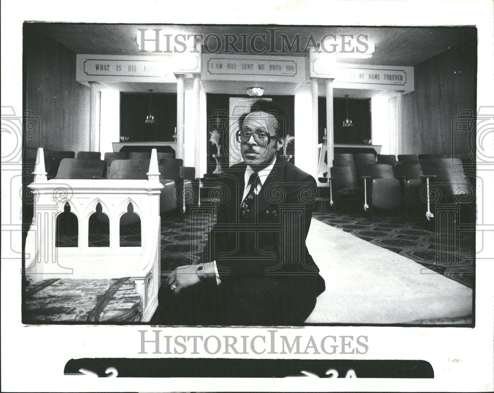 1980 Press Photo Rev Gary Simpson Temple Islam Detroit - Historic Images