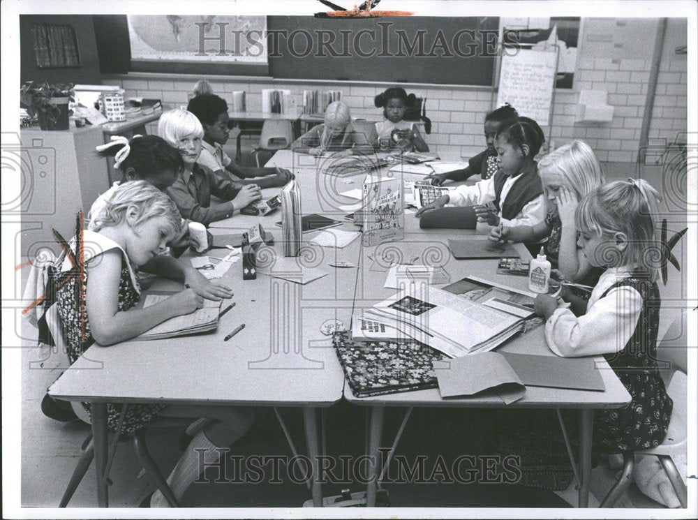 1971 Children Benjamin Franklin Elementary-Historic Images