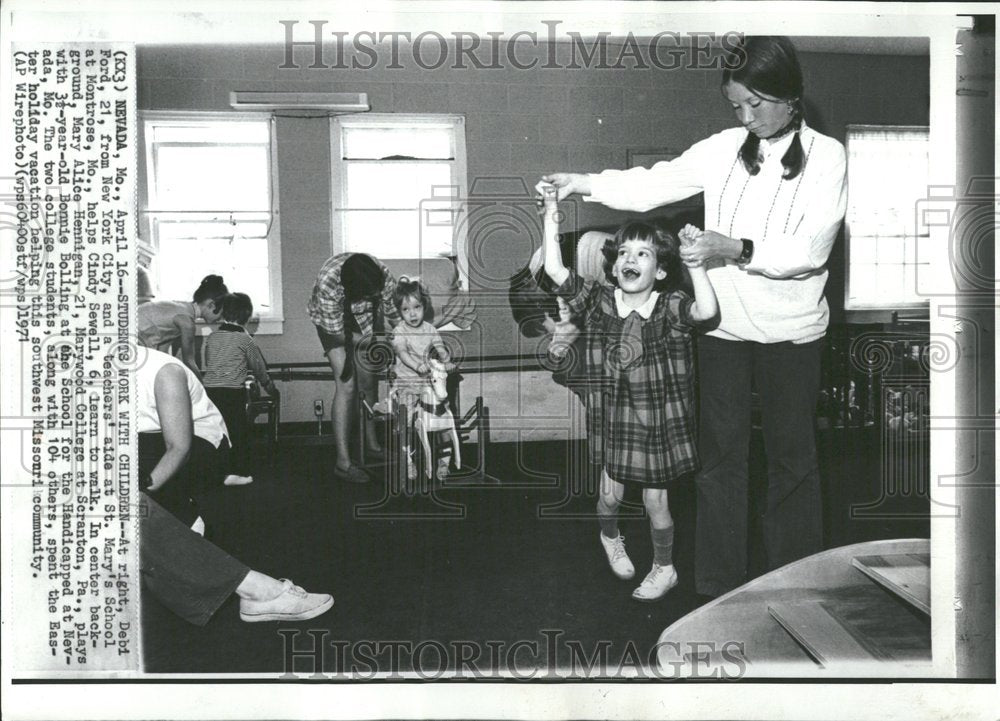 1971, St Mary School Monstrose Debi Ford - RRV91749 - Historic Images