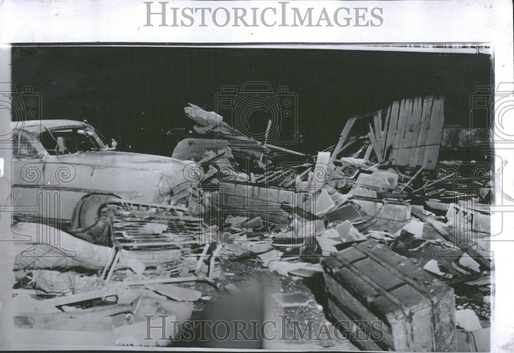 1956, Grand Rapids houses flattened storm MI - RRV91765 - Historic Images