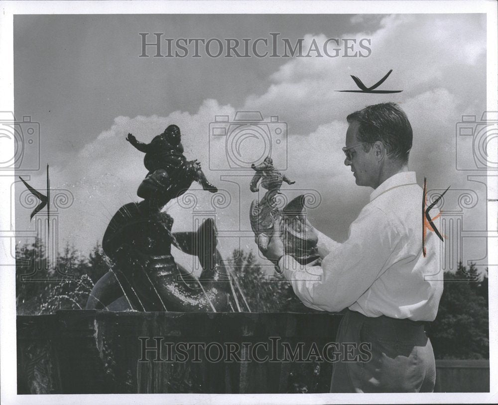 1955 Wallace Mitchell Carl Muller sculpture-Historic Images