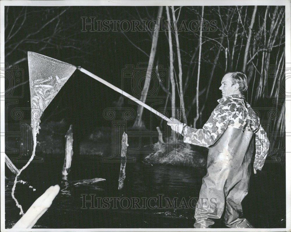 1980 Thomas Salmi Senior Michigan fishing-Historic Images