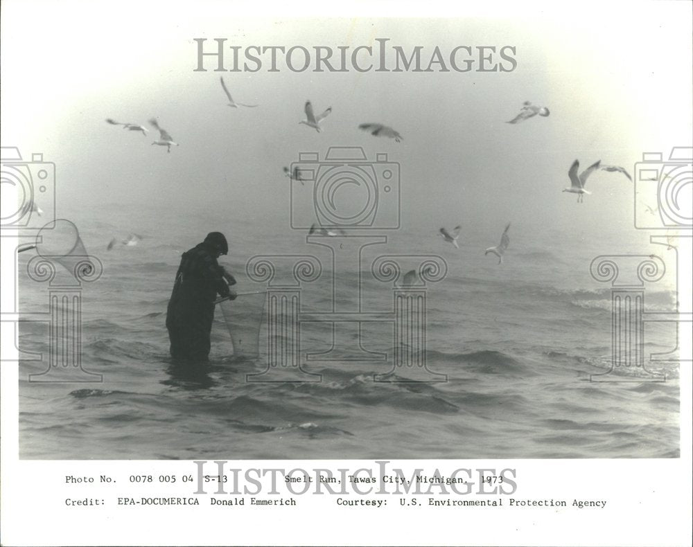 1979, Smelt Run Tewas City Michigan Fishing - RRV92487 - Historic Images