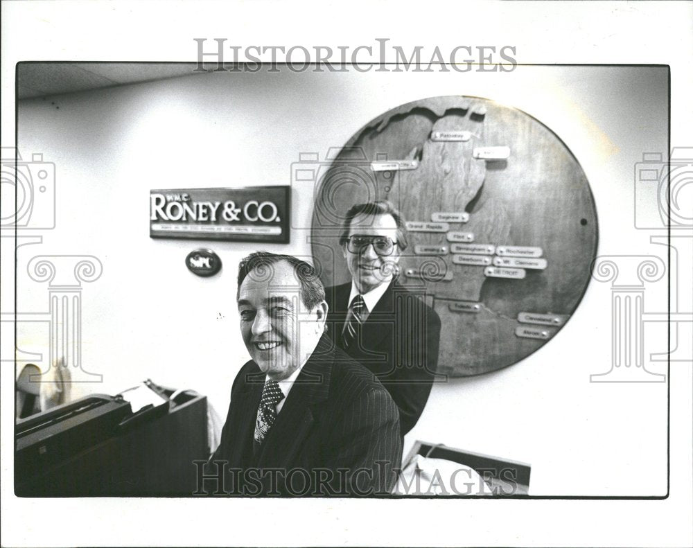 1982 William Roone Wade Sloan Roney Co - Historic Images