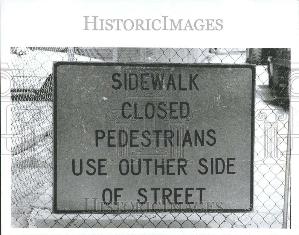 1991 Press Photo Sign Author Adams Clifford outtake - Historic Images